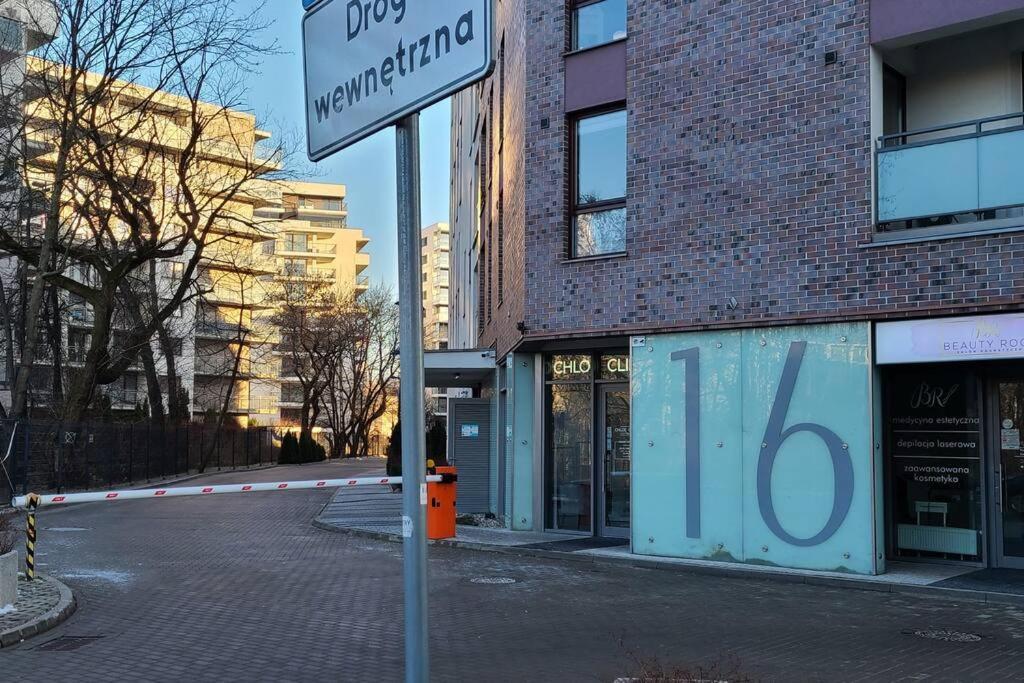 Wellsituated 1 Bedroom Condo In Warsaw Freeparking Kültér fotó