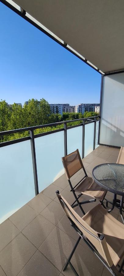 Wellsituated 1 Bedroom Condo In Warsaw Freeparking Kültér fotó